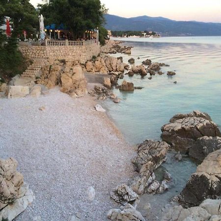 Apartman Dario Novi Vinodolski Bagian luar foto